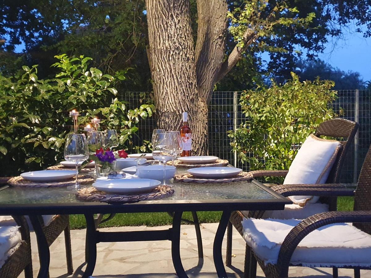 Dioni Luxury House Villa Nea Iraklitsa Exterior foto
